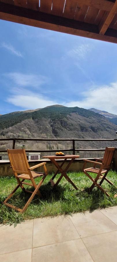 Vall Fosca Apartment "Majue" Torre de Capdella Luaran gambar